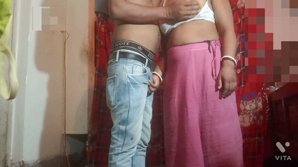 मैंने आंटियों का हाथ चोदा