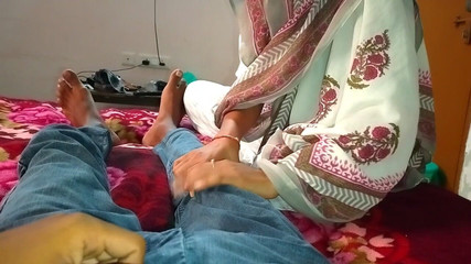 नौकरानी की लड़की को चोदा