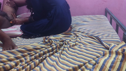 तमिल पड़ोसी सौतेली बेटी की घर के मालिक बेटे के साथ चुदाई