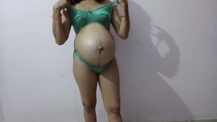 देसी गाँव की लड़की की गोरी चूत की चुदाई