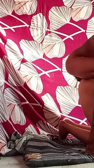 देसी गांव की लड़की हॉट हंटर गृहिणी की चुदाई