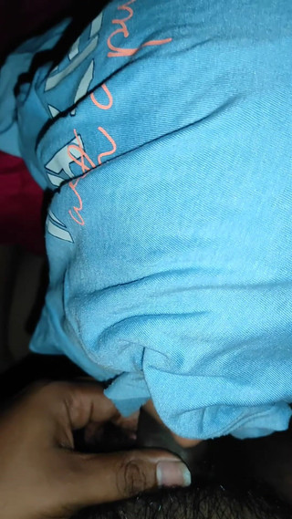 धोखेबाज़ बंगाली बौडी की साड़ी पहने हुए गीली चूत को पूर्व BF के साथ जमकर चोदा