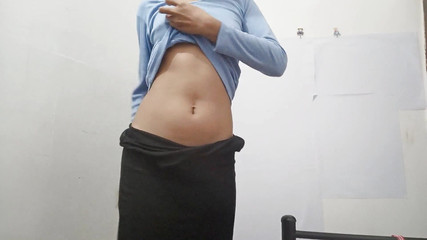 मेरी योनि में बहुत ज़्यादा तनाव है, मेरी चूत फट जाएगी!