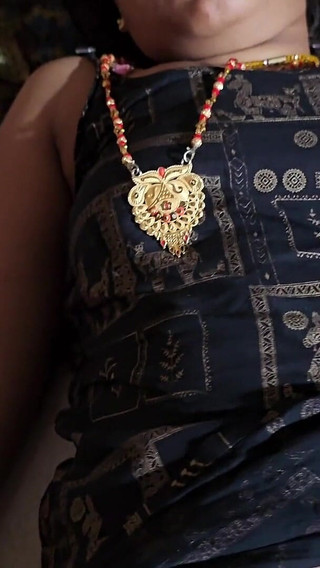 पड़ोसन भाभी को घर में बुलाकर रात भर चोदा भाभी दिखने में थी पूरी सेक्सी