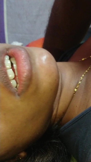 मेरी पत्नी ने कहा: कृपया मुझे जोर से चोदो