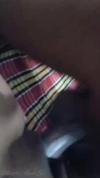 घर की सफाई के बाद भारतीय नौकरानी ने मेरे साथ धोखा देकर सेक्स किया