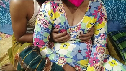 गृहिणी रोमांस पति युगल देसी गांव गर्ल्ससेक्स फुकेडवीडियो