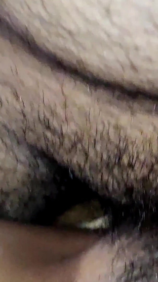 नवविवाहित भाभी को उसके जीजा ने चोद दिया, वह घर पर अकेली थी