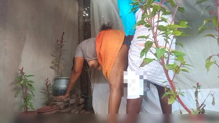 भारतीय सौतेली माँ के साथ बड़ा लंड मुख-मैथुन