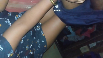 पति पत्नी पूर्ण आनंद मस्ती मस्ती रोमांटिक रोमांस नवविवाहित जोड़े देसी सेक्स