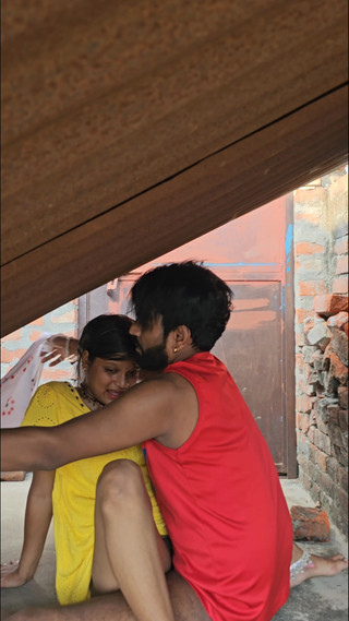 देसी गाँव की खूबसूरत सौतेली बहन को सौतेले भाई ने चोदा