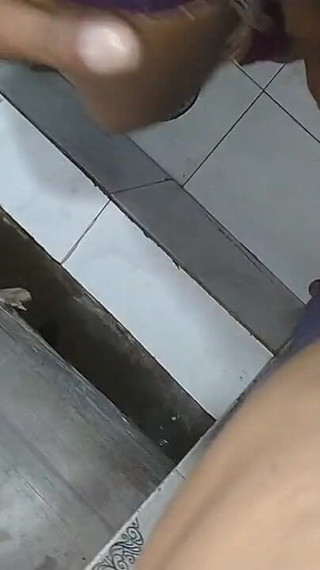 बाथरूम जाने से पहले