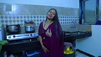 भारतीय भाभी को नौकर ने खुश किया