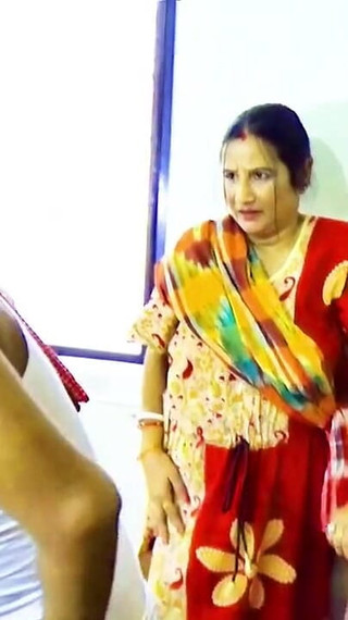 पुराने गांव के सौतेले पिता ने अपनी बहू को चोदा, एक अद्भुत वीडियो