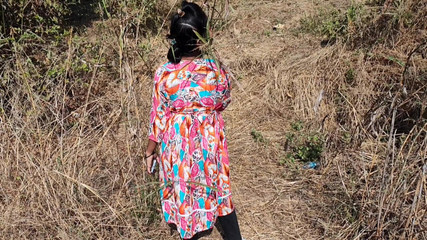 मैंने काउगर्ल को जंगल में ले जाकर चोदा