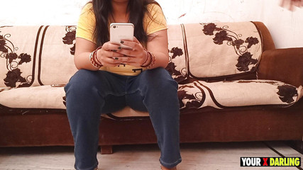 धूम्रपान न करने वाला सौतेला भाई अपनी बड़ी गांड वाली हॉट और कामुक सौतेली बहन, आपकी एक्स डार्लिंग को चोदता है