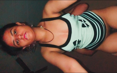 18 साल की किशोरी को बड़े लंड वाले आदमी ने पीछे से तेजी से और जोर से चोदा