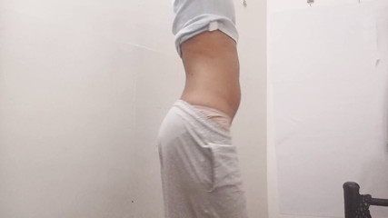 पूर्ण नग्नता के साथ दिखाएँ स्तन और डॉगी स्टाइल!