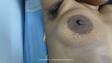 सौतेली बहन मेरे लंड पर सवार होकर गर्म स्तन हिलाती है