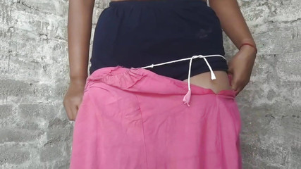 भगवान मेरी सौतेली बेटियों की चूत मेरी पत्नी से भी ज्यादा कसी हुई है, भारतीय अविवाहित हॉट जोड़ों की हिंदी देसी में चुदाई