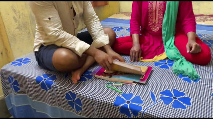 मेरी पहली सेक्स टीचर साथी भाभी हैं और वह इंग्लिश की पढ़ाई के लिए अपने स्टूडेंट से चुदाई करा रही हैं।