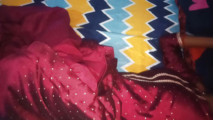 आज फिर मेरे पड़ोसी ने खुद मेरे ऊपर आकर अपना मोटा काला लंड मेरे हाथ में दिया और मुझसे अपनी प्यास बुझाने को कहा