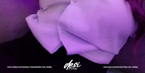 बड़े स्तन वाली सेक्सी भारतीय कॉलेज किशोरी सेक्स की तलाश में