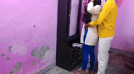 मकान मालिक की बेटी को अकेले देख कर मैंने उसकी जम कर चुदाई की