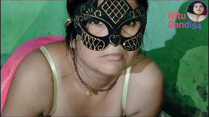 तमिल भाभी के साथ पोज़ बदल बदल कर चुदाई