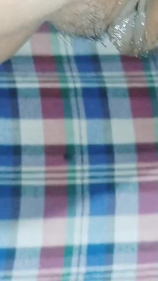 देसी भारतीय किशोर नेहा के साथ उसकी तंग गांड में वीर्य निकलने तक कट्टर गुदा सेक्स