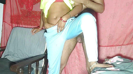 इंडियन हॉट और स्वीट रश्मी की चुदाई