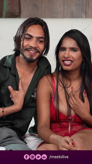 खूबसूरत कामुक भारतीय लड़की की देसी लड़के से चुदाई