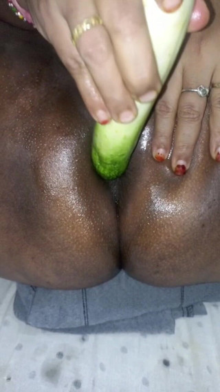 घर पर देसी सौतेली रोमांटिक मूड