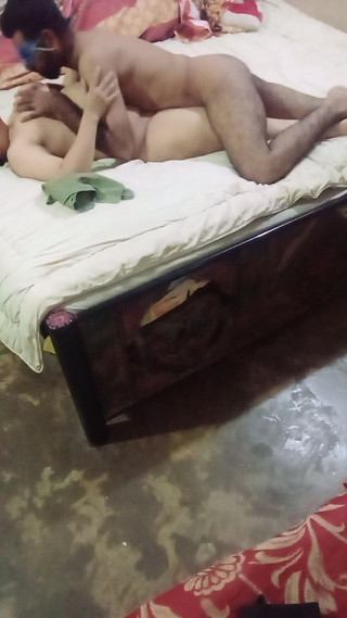 मैंने बड़े मजे से दूध चूसा