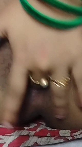 कानून में सौतेली बहन खुली बिल्ली के साथ छूत