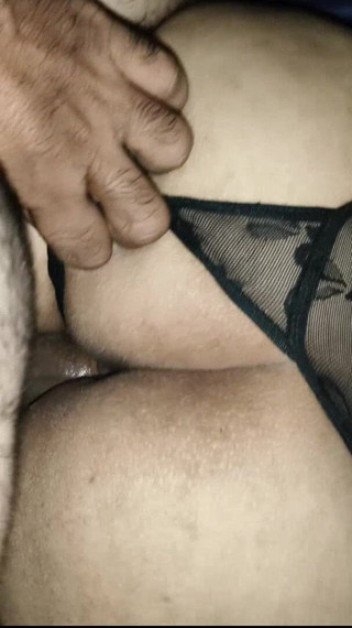 उस तंग छोटी बिल्ली को चोदो