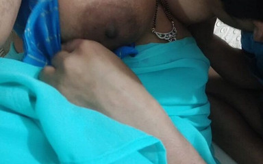 यहाँ एक्स बॉयफ्रेंड के साथ देसी सेक्सी हॉटगर्ल सेक्स चुदाई।