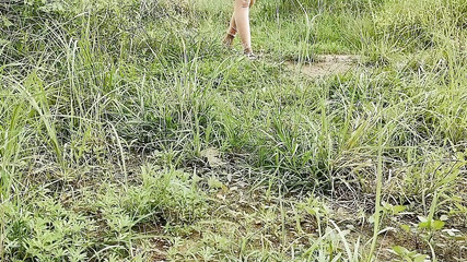 सेक्स वीडियो सौतेली बेटी को सौतेले पिता ने मैदान में अकेले चोदा