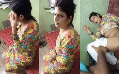 देसी हॉट लड़की ने अपने कोलाज बॉयफ्रेंड को अपने कमरे में बुलाया और उसकी चूत चोदी।