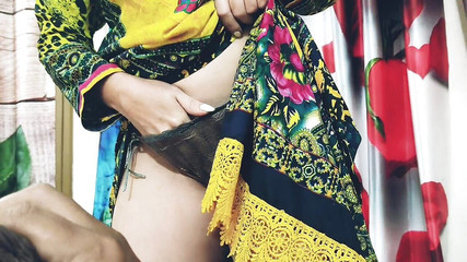 मेरे पति का काला दोस्त मुझसे प्यार करता है