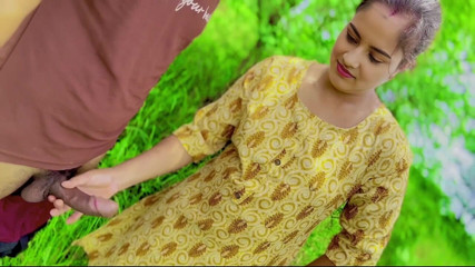 छोटी सौतेली बहन ने अपने सौतेले भाई के साथ जंगल में यात्रा की और चुदाई की