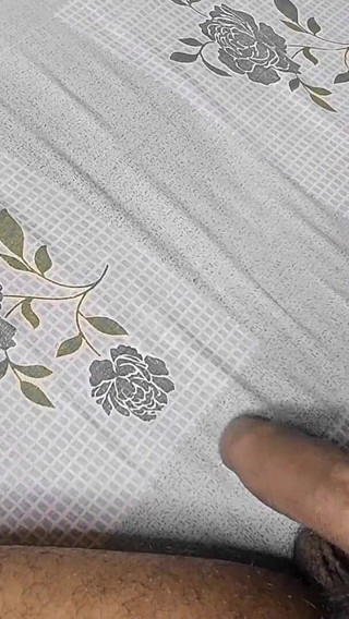 मेरी सेक्सी पत्नी को चोदना और काम के बाद उसकी चूत से खेलना