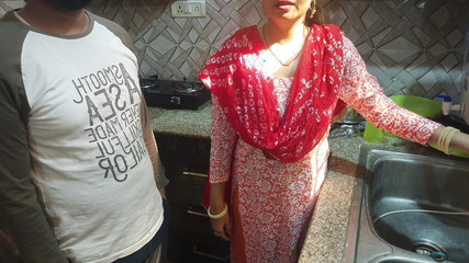 सौतेली माँ की बड़ी गांड में जोरदार चुदाई और सौतेले बेटे के साथ गंदी बातें