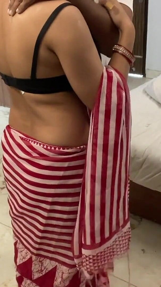 देसी भाभी ने देवर से मसाज ली और चुदाई कर ली