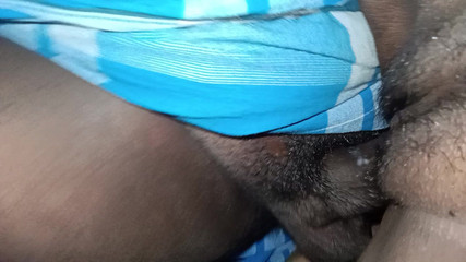 एक्सप्लोर करने के लिए फ़ुटयू है फ़ोन नहीं उठा टोकरी में