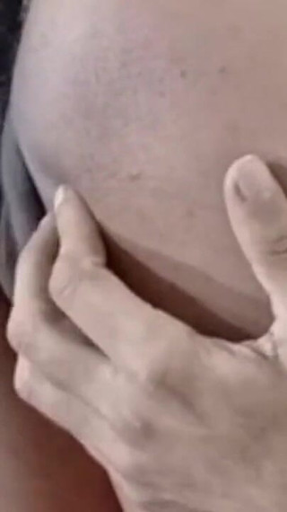 हॉट सौतेला भाई हिंदी ऑडियो में अपनी सौतन के साथ काउगर्ल शैली में सेक्सी बातचीत और बिल्ली की चुदाई