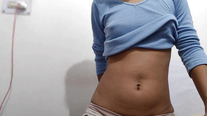 स्कूल के बाथरूम में मस्ती