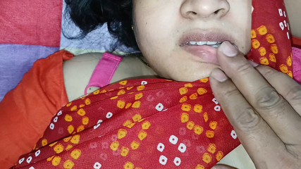 सौतेले बेटे ने अपनी सौतेली माँ को मसाज देते हुए चोदा