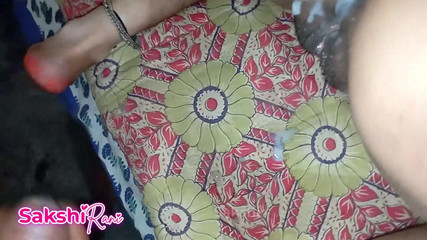 अपनी गर्लफ्रेंड को घर बुलाया और उसकी अच्छे से चुदाई की