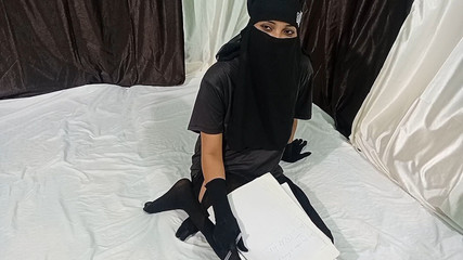 होमवर्क की सजा, हिजाब वाली मुस्लिम लड़की को चोदा!